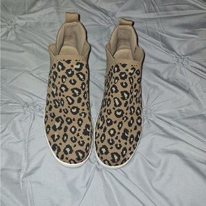 Sonoma Leopard Print Canvas Sneakers